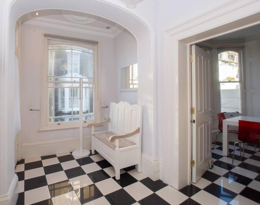 Beautiful Victorian Coastal Holiday Home Діл Екстер'єр фото