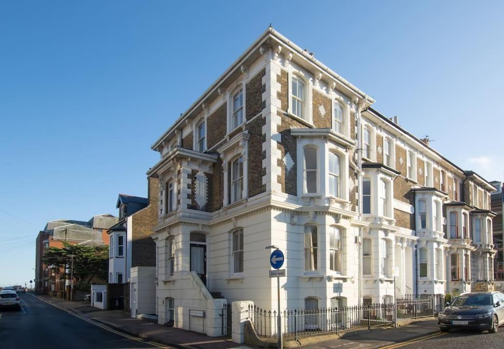 Beautiful Victorian Coastal Holiday Home Діл Екстер'єр фото
